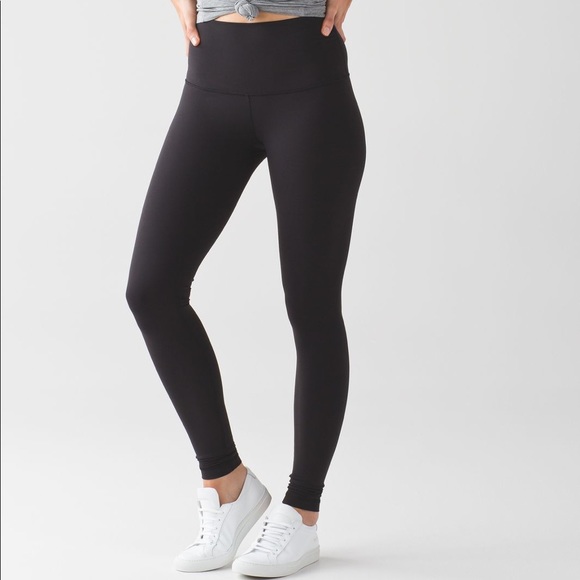 Lululemon Full Length Black Leggings 4 www.sophiemateos.fr
